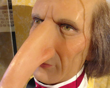 Wax figure of Thomas Wedders, at the Ripley's Odditorium in London. Photo by Marc Hartzman.