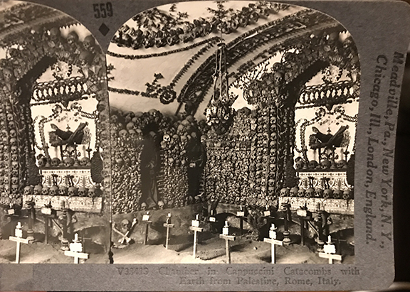 Stereoview of the Capuchin crypt, circa early 1900s.